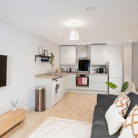 Wesley Gate Apartments - By Hostly Reading Bagian luar foto