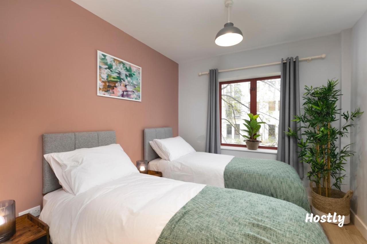 Wesley Gate Apartments - By Hostly Reading Bagian luar foto