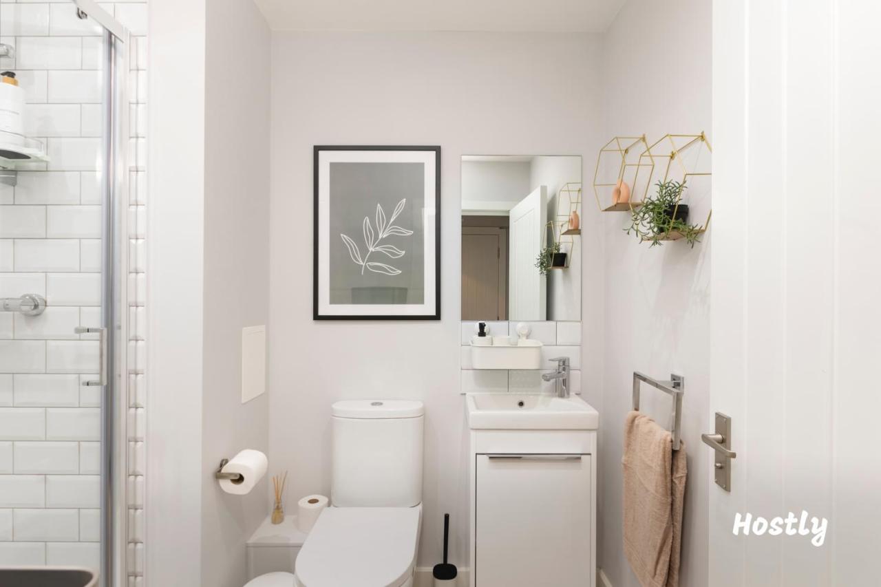 Wesley Gate Apartments - By Hostly Reading Bagian luar foto