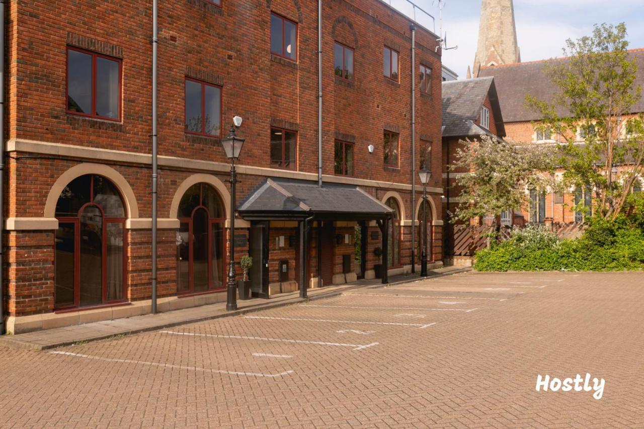 Wesley Gate Apartments - By Hostly Reading Bagian luar foto