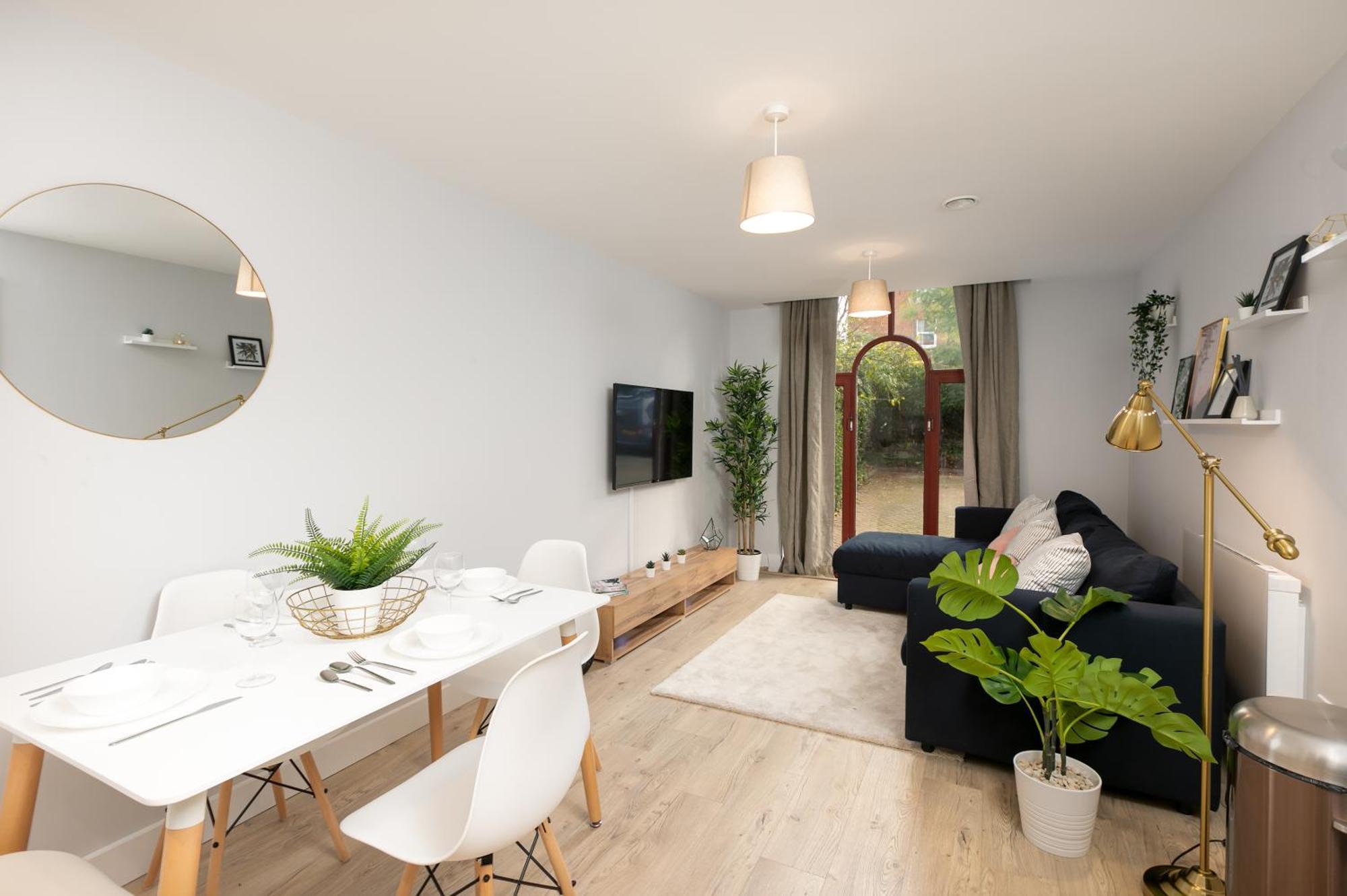 Wesley Gate Apartments - By Hostly Reading Bagian luar foto