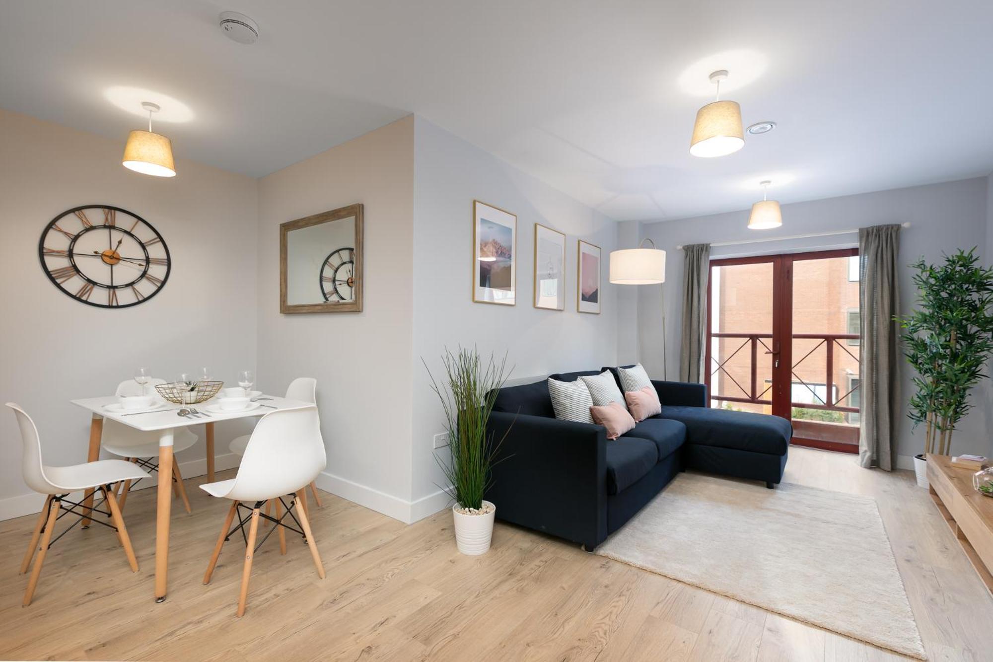 Wesley Gate Apartments - By Hostly Reading Bagian luar foto
