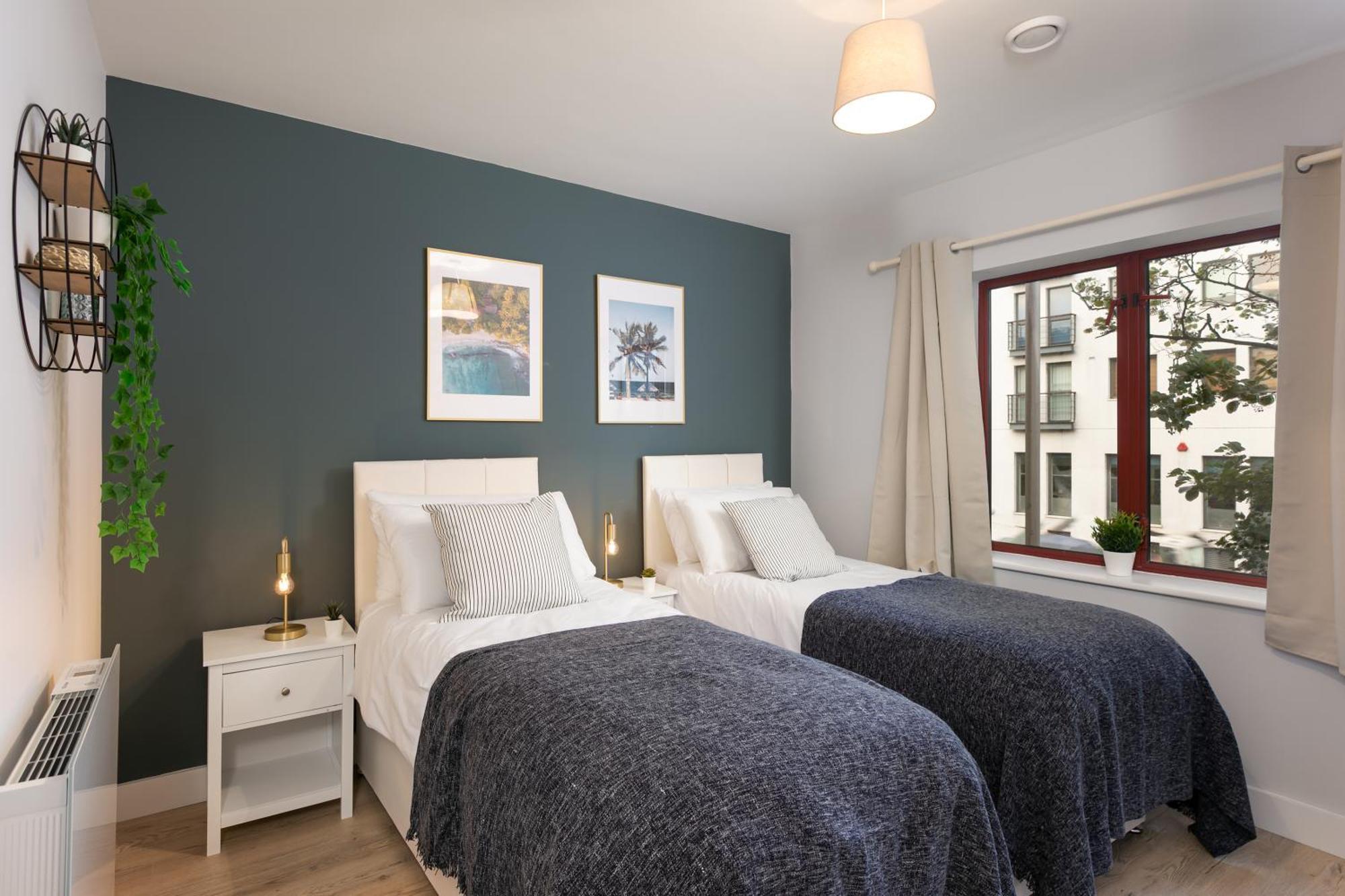 Wesley Gate Apartments - By Hostly Reading Bagian luar foto